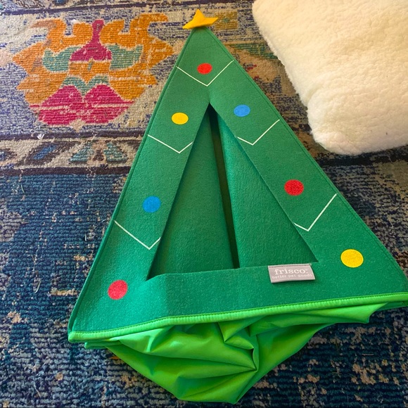 Cat Dog Puppy Christmas Tree Bed Tepee Cave - Picture 13 of 13